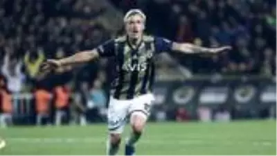 Fenerbahçe'den ayrılan Max Kruse'nin sosyal medyadaki Stuttgart paylaşımı dikkat çekti Fenerbahçe'den ayrılan Max Kruse'nin sosyal medyadaki Stuttgart paylaşımı dikkat çekti