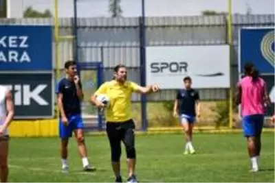 İbrahim Üzülmez, MKE Ankaragücü başında ilk idmanına çıktı İbrahim Üzülmez, MKE Ankaragücü başında ilk idmanına çıktı