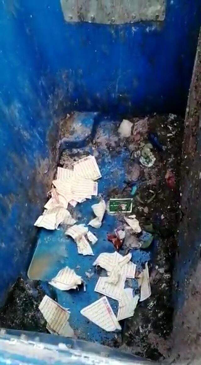 İki gece üst üste Kur'an-ı Kerim'i parçalayıp yere atan şahıs, kameralara yakalandı