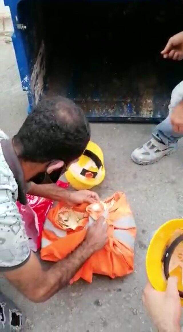 İki gece üst üste Kur'an-ı Kerim'i parçalayıp yere atan şahıs, kameralara yakalandı