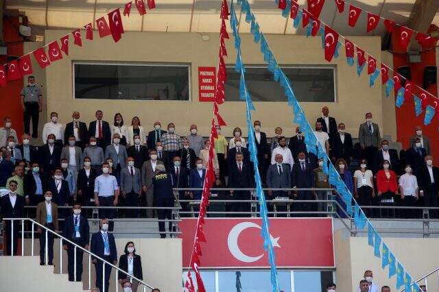 İYİ Parti kongresine katılan delege koronavirüse yakalandı! Kongreye katılan bin kişi tedirgin oldu