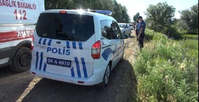 Kızılırmak kenarındaki ağaca kendini iple asarak intihar etti