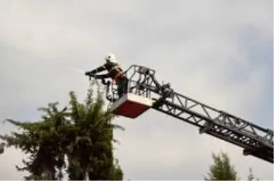 Mersin itfaiyesi, hayat kurtarmaya devam ediyor Mersin itfaiyesi, hayat kurtarmaya devam ediyor