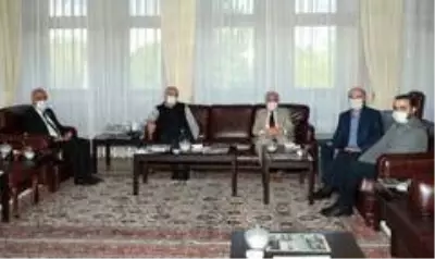 Ortak akıl için fikir alışverişleri sürüyor Ortak akıl için fikir alışverişleri sürüyor