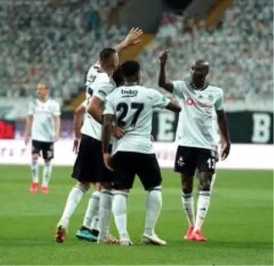 Beşiktaş, İ.H. Konyaspor'u 3-0 mağlup etti Beşiktaş, İ.H. Konyaspor'u 3-0 mağlup etti
