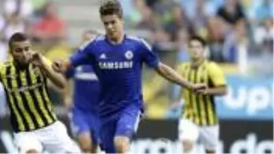 Chelsea, Hollandalı futbolcusu Marco Van Ginkel ile sözleşme uzattı