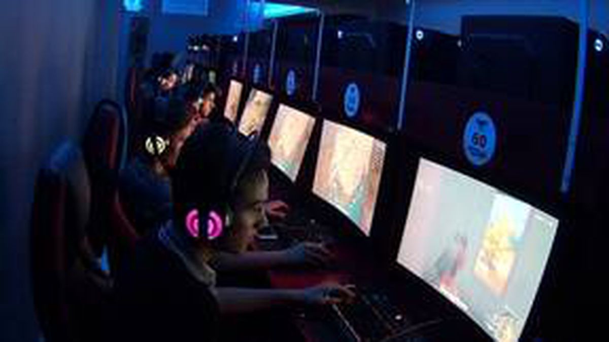 İnternet Kafelerin Açılış Tarihi Belli Oldu: Genelge Yayınlandı