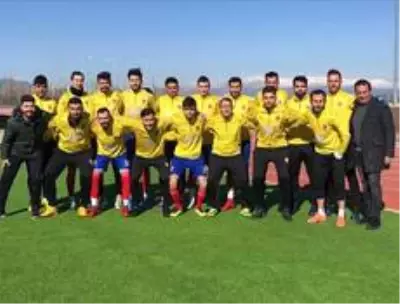 Isparta'da 2. Amatör'de ilk 3 sırayı alan takımlar 1. Amatör Lige çıkarıldı Isparta'da 2. Amatör'de ilk 3 sırayı alan takımlar 1. Amatör Lige çıkarıldı