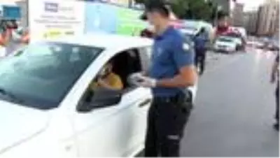 İSTANBUL'DA 5 BİN POLİSİN KATILIMIYLA DENETİMLER YAPILDI -1 kadıköy İSTANBUL'DA 5 BİN POLİSİN KATILIMIYLA DENETİMLER YAPILDI -1 kadıköy