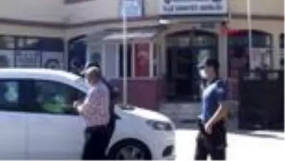 Kendisini ’cinci hoca’ diye tanıtan dolandırıcı, sahte asker ve polis kimliğiyle yakalandı
