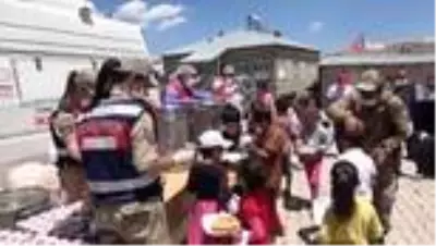 Son dakika haberleri | - Kızılaydan depremzedelere sıcak yemek