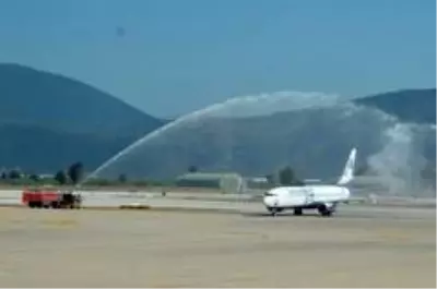 Milas-Bodrum'da dış hat uçuşları başladı Milas-Bodrum'da dış hat uçuşları başladı