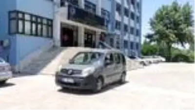 Otomobilden hırsızlık yapan 4 şüpheli tutuklandı Otomobilden hırsızlık yapan 4 şüpheli tutuklandı