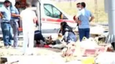 Son dakika: Konya'da tarım işçilerini taşıyan minibüs tırla çarpıştı, 7 kişi hayatını kaybetti Son dakika: Konya'da tarım işçilerini taşıyan minibüs tırla çarpıştı, 7 kişi hayatını kaybetti