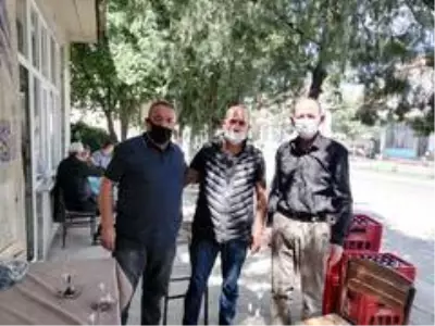 Şuhut'ta Esnaf ve Sanatkarlar Odası'ndan esnaflara dezenfektan paketi hediyesi