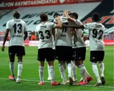 Süper Lig: Beşiktaş: 2 İ.H. Konyaspor: 0 (İlk yarı) Süper Lig: Beşiktaş: 2 İ.H. Konyaspor: 0 (İlk yarı)