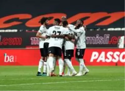 Süper Lig: Beşiktaş: 2 İ.H. Konyaspor: 0 (İlk yarı) Süper Lig: Beşiktaş: 2 İ.H. Konyaspor: 0 (İlk yarı)