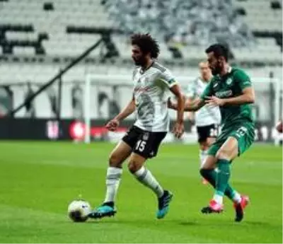 Süper Lig: Beşiktaş: 2 İ.H. Konyaspor: 0 (İlk yarı) Süper Lig: Beşiktaş: 2 İ.H. Konyaspor: 0 (İlk yarı)