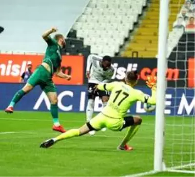 Süper Lig: Beşiktaş: 2 İ.H. Konyaspor: 0 (İlk yarı) Süper Lig: Beşiktaş: 2 İ.H. Konyaspor: 0 (İlk yarı)