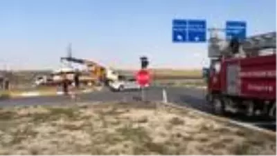 Tır ile tarım işçilerini taşıyan minibüsün çarpıştı - 7 kişi hayatını kaybetti (3) Tır ile tarım işçilerini taşıyan minibüsün çarpıştı - 7 kişi hayatını kaybetti (3)