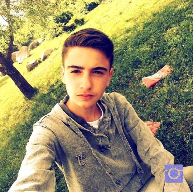 Üzerine depo düşen 18 yaşındaki genç feci şekilde can verdi Üzerine depo düşen 18 yaşındaki genç feci şekilde can verdi