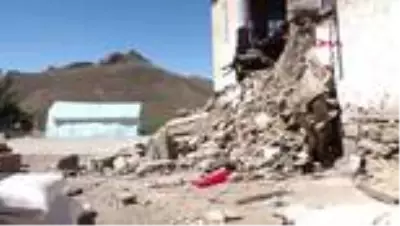 VAN Doç. Dr. Selçuk, Yapı stoklarımız kötü, orta şiddetteki depremde yıkım yaşıyoruz