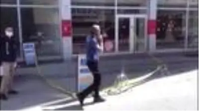 Afşin'de, 6'ncı kattan düşen kadın, hayatını kaybetti Afşin'de, 6'ncı kattan düşen kadın, hayatını kaybetti
