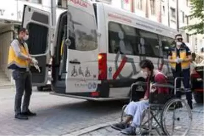 Ameliyat olan öğrenci, hasta nakil aracıyla sınava götürüldü Ameliyat olan öğrenci, hasta nakil aracıyla sınava götürüldü