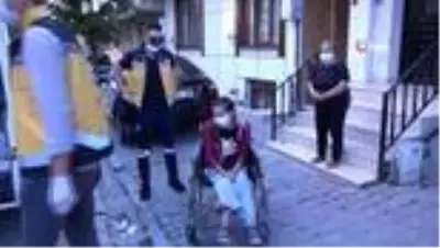 Ameliyat olan öğrenci, hasta nakil aracıyla sınava götürüldü