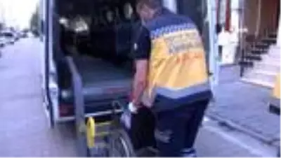 Ameliyat olan öğrenci, hasta nakil aracıyla sınava götürüldü