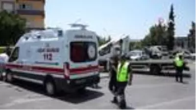 Aydın’da ambulans devrildi, 6 yaralı