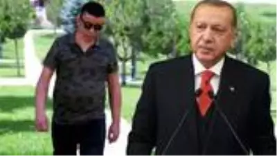 Vücudunun büyük bir bölümü yanan gencin hayatı, Cumhurbaşkanı Erdoğan'ın talimatıyla değişti Vücudunun büyük bir bölümü yanan gencin hayatı, Cumhurbaşkanı Erdoğan'ın talimatıyla değişti