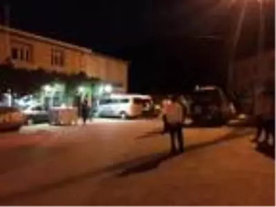 Devrilen traktörün altında kalan sürücü öldü Devrilen traktörün altında kalan sürücü öldü