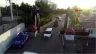 DİYARBAKIR Kendilerini MİT personeli, jandarma ve polis olarak tanıtan dolandırıcılara operasyon DİYARBAKIR Kendilerini MİT personeli, jandarma ve polis olarak tanıtan dolandırıcılara operasyon