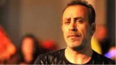 Esra Şimşek'in canlı yayınına konuk olan Haluk Levent, yardım yaparken kimlere öncelik verdiğini anlattı Esra Şimşek'in canlı yayınına konuk olan Haluk Levent, yardım yaparken kimlere öncelik verdiğini anlattı