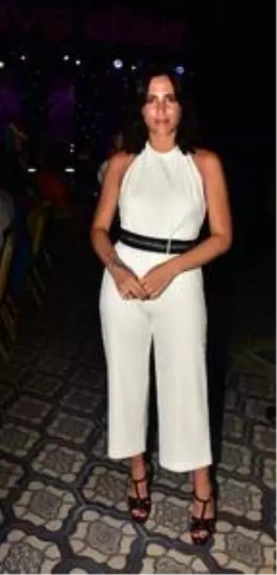 Hülya Avşar Bodrum'da sahne aldı Hülya Avşar Bodrum'da sahne aldı