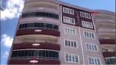 KAHRAMANMARAŞ Afşin'de, 6'ncı kattan düşen kadın, hayatını kaybetti KAHRAMANMARAŞ Afşin'de, 6'ncı kattan düşen kadın, hayatını kaybetti