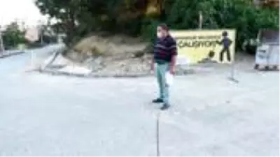Kaldırım çalışmasına itiraz eden vatandaş, öğrendiği gerçekle şoke oldu Kaldırım çalışmasına itiraz eden vatandaş, öğrendiği gerçekle şoke oldu