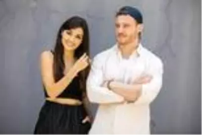 Kerem Bürsin'den partneri Hande Erçel'i zora sokan soru: Bunu soramazsın Kerem Bürsin'den partneri Hande Erçel'i zora sokan soru: Bunu soramazsın