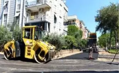 Konuksever'de 12 bin 599 metre uzunluğundaki cadde ve sokakların asfaltı yenileniyor