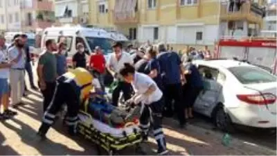 Ortalığın savaş alanına döndüğü kazada 7 kişi yaralandı Ortalığın savaş alanına döndüğü kazada 7 kişi yaralandı