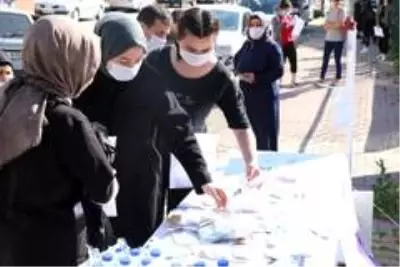 Son dakika haberleri | Safranbolu Belediyesi gençlere maske dağıttı