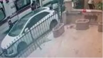 Sokak ortasında avukata silahlı saldırı kamerada