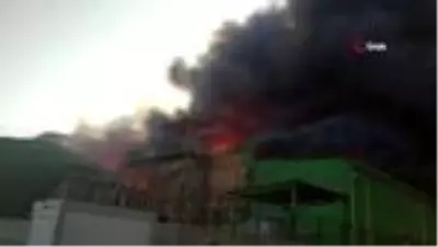 Adana'da nişasta fabrikasında büyük yangın Adana'da nişasta fabrikasında büyük yangın