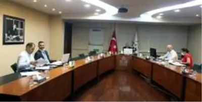 ATO Başkanı Menevşe: 'Tüketici güven endeksindeki artış pozitif seyrin habercisi' ATO Başkanı Menevşe: 'Tüketici güven endeksindeki artış pozitif seyrin habercisi'