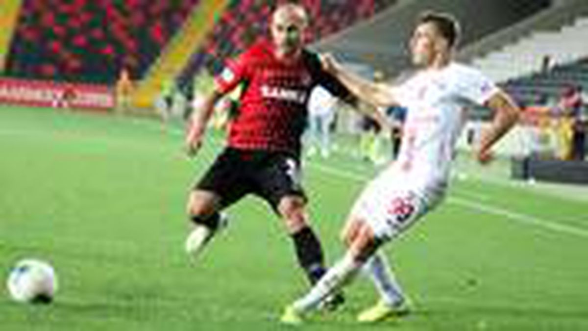 Gaziantep FK, sahasında Antalyaspor ile 1-1 berabere kaldı