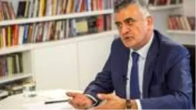 Ruslarla ilgili sözleri nedeniyle Adil Gür hakkında soruşturma başlatıldı Ruslarla ilgili sözleri nedeniyle Adil Gür hakkında soruşturma başlatıldı