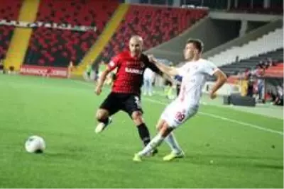Süper Lig: Gaziantep FK: 1 FTA Antalyaspor: 1 (Maç sonucu) Süper Lig: Gaziantep FK: 1 FTA Antalyaspor: 1 (Maç sonucu)