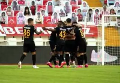 Süper Lig: Sivasspor: 0 Kayserispor: 1 (İlk yarı)