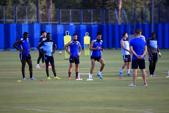 Adana Demirspor, Erzurumspor maçının hazırlıklarına devam ...